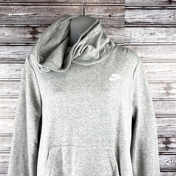 Nike womens sweater size M - Picture 2 of 5